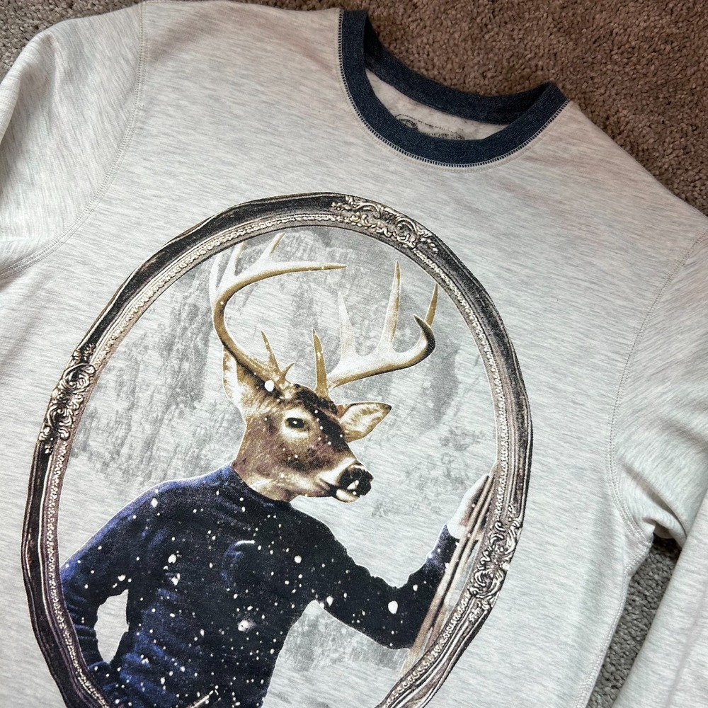 Russell Athletic Sweatshirt Mens Medium Gray Fleece Lined Deer Graphic Print